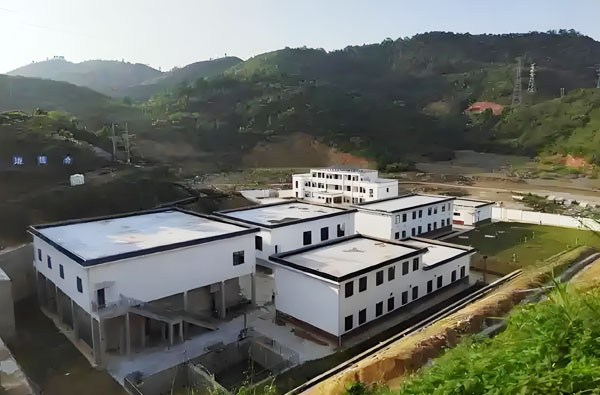 農(nóng)村水廠凈水設(shè)備別亂挑！這臺(tái)設(shè)備省電費(fèi)、易維護(hù)，出水還達(dá)標(biāo)